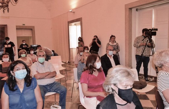 Aspecto parcial da assistência